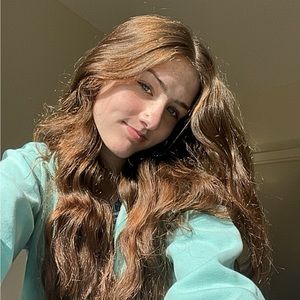 Meet your Posher, Addison